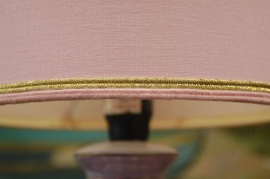 (n-7085) Roosa roosiline laualamp