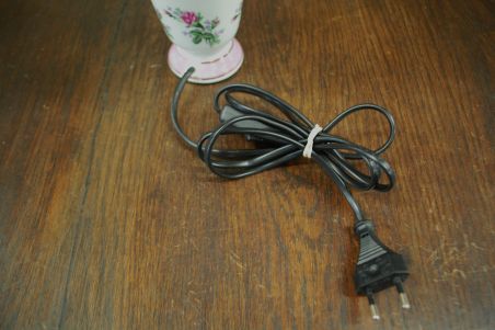 (n-7085) Roosa roosiline laualamp