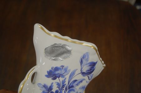 (n-7086) Porrcelaine de Bruxelles, lilleline vaas