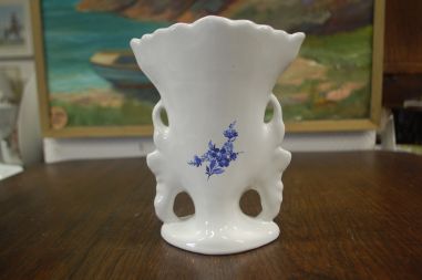 (n-7086) Porrcelaine de Bruxelles, lilleline vaas