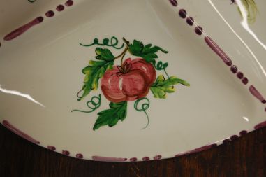 (n-7089) Käsitsimaalitud köögiviljadega suur vaagen