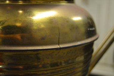 (n-7093) Metallist suur veenõu või vihmavarju hoidik