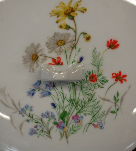 (n-7104) Bavaria Jaeger & Co, aasalilledega-taimedega tirin