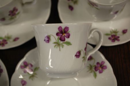 (n-7105/3) NB Form Und Design, kannikestega kohvitassid-taldrikud, 4tk