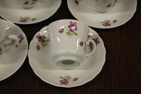 (n-7105/3) NB Form Und Design, kannikestega kohvitassid-taldrikud, 4tk