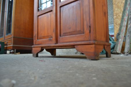 (L-688) Puhvetkapp, veinikapp