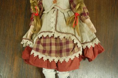 (n-7117) Kollektsioonnukk