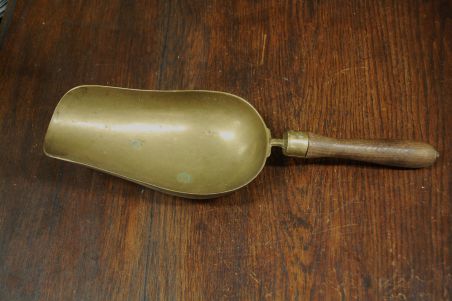 (n-7125) Suur metallist kühvel