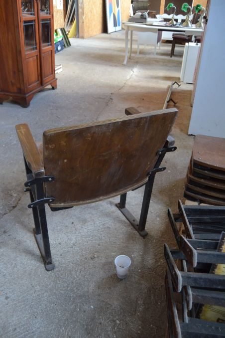 (L-696) Vanad kinosaali või teatritoolid, 4 istmega komplekt