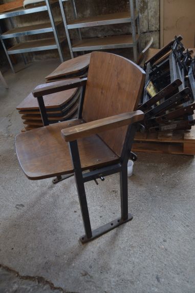 (L-696) Vanad kinosaali või teatritoolid, 4 istmega komplekt