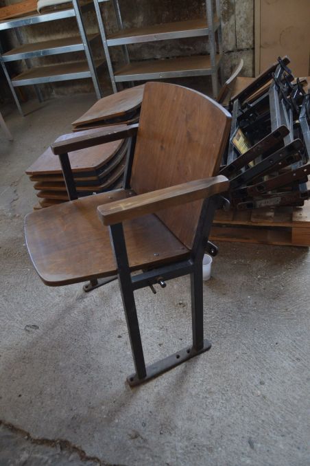 (L-696) Vanad kinosaali või teatritoolid, 4 istmega komplekt