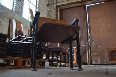 (L-696) Vanad kinosaali või teatritoolid, 4 istmega komplekt