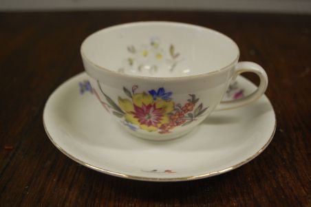 (n-7137/3) BM, C.W.S, lillelised kohvitassid-taldrikud, 4tk