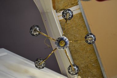 (n-7149) Sinise dekooriga kotkaga portselanist laelamp