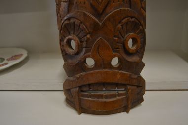 (n-7150/1) Puidust mask 1