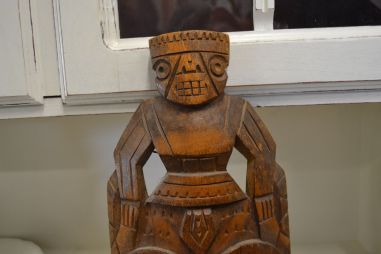 (n-7150/1) Puidust mask 1