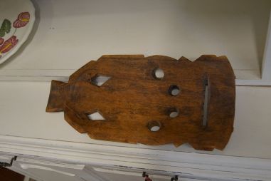 (n-7150/1) Puidust mask 1