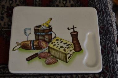 (n-7160)  Lõikelaud või juustualus, keraamika