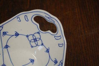 (n-7164/2) Kalk Eisenberg, õlelillemustriga kauss-vaagen, 1tk