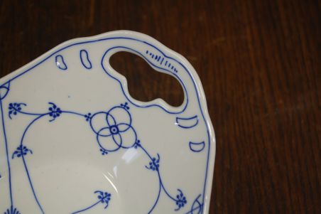 (n-7164/2) Kalk Eisenberg, õlelillemustriga kauss-vaagen, 1tk