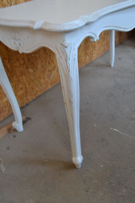 (L-701) Valge diivanilaud