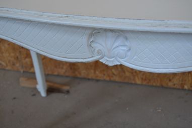 (L-701) Valge diivanilaud