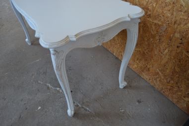 (L-701) Valge diivanilaud