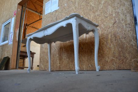 (L-701) Valge diivanilaud