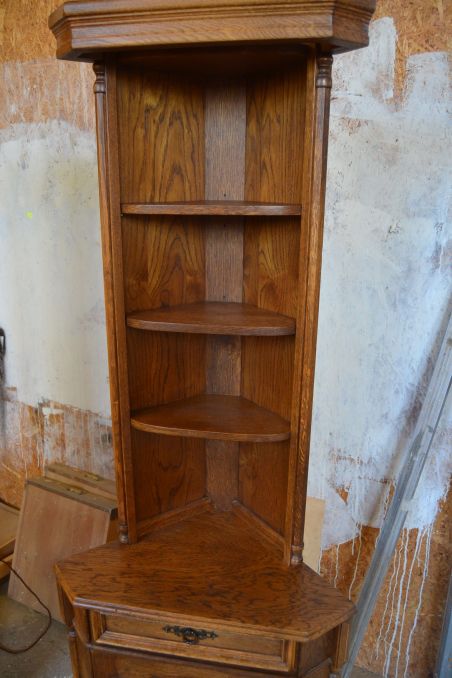 (L-703/1) Riiuliga nurgakapp