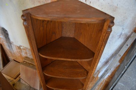 (L-703/1) Riiuliga nurgakapp