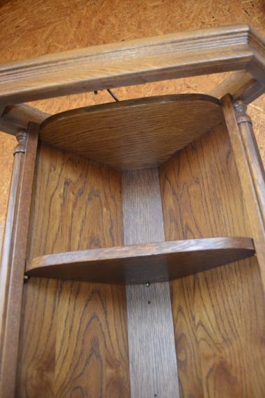 (L-703/1) Riiuliga nurgakapp