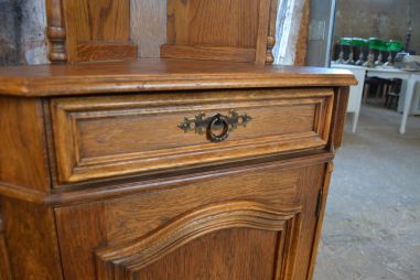 (L-703/1) Riiuliga nurgakapp