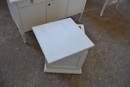 (L-705) valge kast, laud