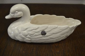 (n-7175) Delft, valge pardikujuline vaas/ Kauss