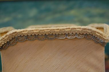 (n-7166) Veskiga suurem laualamp