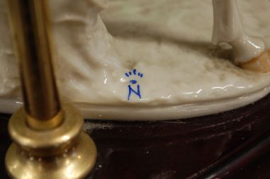 (n-7180) Giuseppe Armani, laualamp "Mära ja varss"