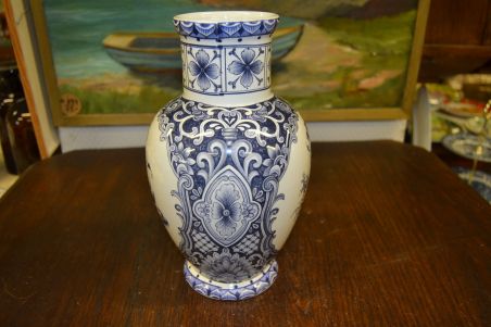 (n-7188/2) T.Delfts Bleau, vaas