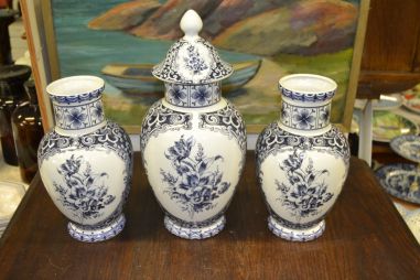 (n-7188/2) T.Delfts Bleau, vaas