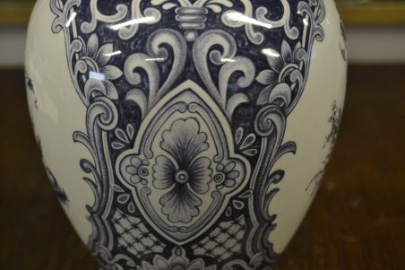 (n-7188/3) T.Delfts Bleau, vaas