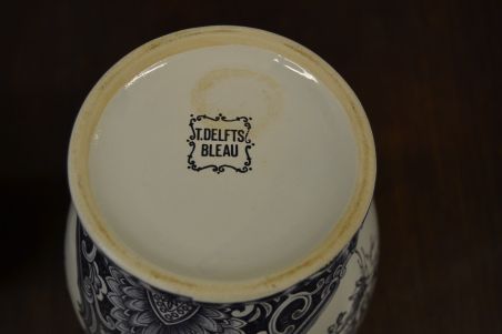 (n-7188/3) T.Delfts Bleau, vaas