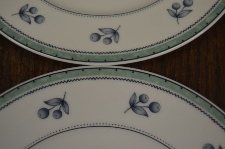 (n-7202/2) Bavaria Marktleuthen Heinrich Winterling, salatitaldrikud, 4tk