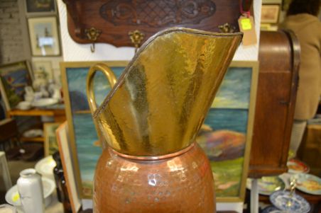 (n-7214) Mecap, suur kahevärviline metallist veenõu/ vihmavarjuhoidik