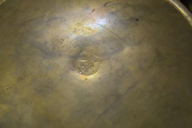 (n-7214) Mecap, suur kahevärviline metallist veenõu/ vihmavarjuhoidik