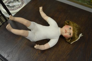 (n-7218) Suurem kollektsioonnukk nr.A9397