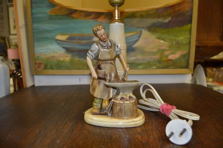 (n-7220) Portselanist laualamp Dresden (n-7220) Portselanist laualamp Dresden