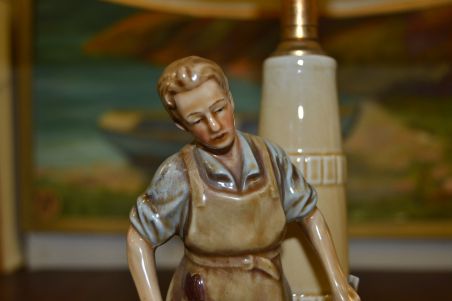 (n-7220) Portselanist laualamp Dresden (n-7220) Portselanist laualamp Dresden