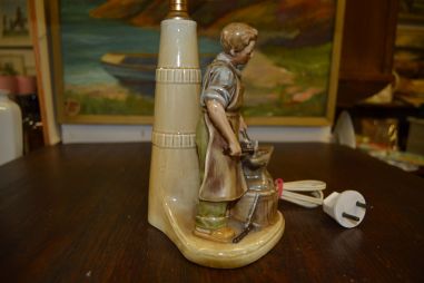 (n-7220) Portselanist laualamp Dresden