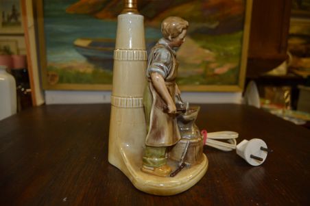 (n-7220) Portselanist laualamp Dresden (n-7220) Portselanist laualamp Dresden