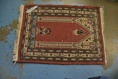 (V-126) Väiksem vaip, Pakistan ( 0,48x0,66cm)