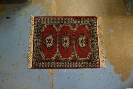 (V-127) Väiksem vaip 0,5x 0,6 m